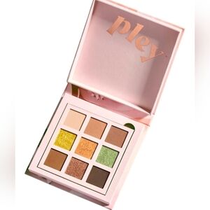 Pley Beauty Nudie eyeshadow palette.